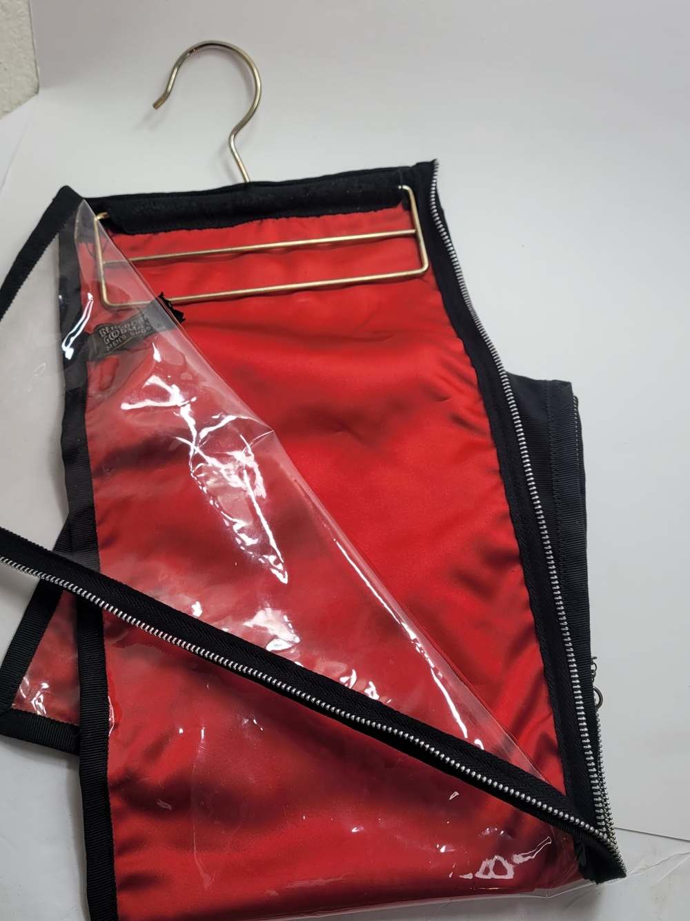 Vtg Bergdorf Goodman Necktie/Scarf Travel  Bag Blk&Red Satin Zips&Hangs/ Storage